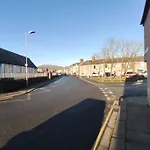 Unique, Cosy, District Artist Hideaway - 5 Bd