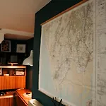 Unique, Cosy, District Artist Hideaway - 5 Bd