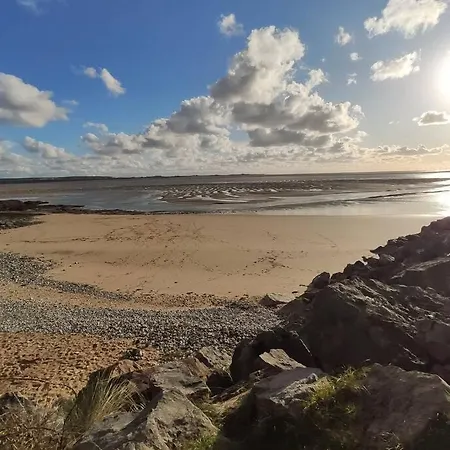 Unique, Cosy, District Artist Hideaway - 5 Bd Holiday home Millom