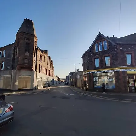 Unique, Cosy, District Artist Hideaway - 5 Bd * Millom