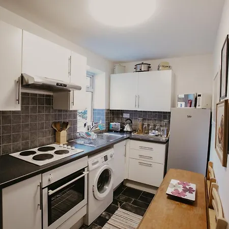 Unique, Cosy, District Artist Hideaway - 5 Bd Millom