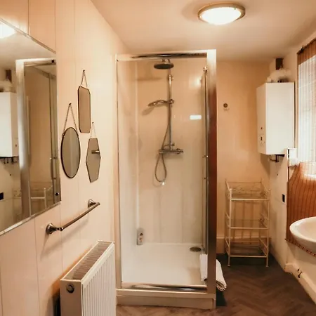 Unique, Cosy, District Artist Hideaway - 5 Bd Nyaraló Millom